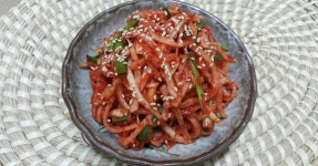 새콤 달콤 무우생채~*