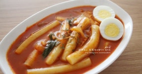국물떡볶이 - 학교 앞 분식집 떡볶이 자작한 국물