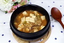 청국장찌개, 김치와 육수가 포인트~