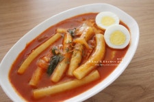 국물떡볶이 - 학교 앞 분식집 떡볶이 자작한 국물