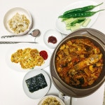 돼지갈비 묵은지 김치찜! 김치만 맛있다면 별다른거 필요없어요!