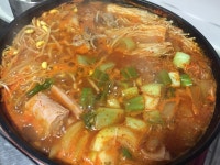 사먹는 것보다 맛있는 부대찌개 끓이기