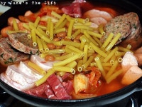 냉장고에 있는 재료들을 모두 모아 내맘대로 Johnson탕(부대찌개) 냉장고에 있는 재료들을 모두 모아 내맘대로 Johnson탕(부대찌개) 