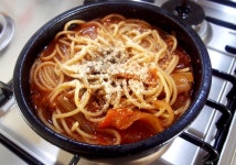 #남은 김치찜을 이용한 뚝배기파스타만들기 #김치찌개나 김치찜이 남았다면 아쉬움없이 알뜰하게 다 묵자!!