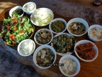 텃밭 채소로 만든 아침 식탁