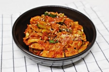 삼겹살 김치볶음 밥 두그릇 기본이죠 !