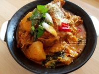 돼지등뼈 감자탕 저녁메뉴