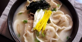 만두 빚기 & 만두국 / 명절음식