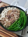 추운겨울이왔다. 뜨끈하게 몸녹여줄 겨울보양식 스지수육전골