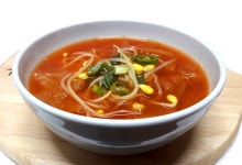 시원하고 칼칼한 김치국
