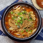 얼큰하기 즐기기 좋은 육개장 레시피