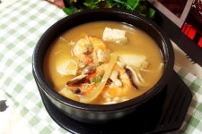 #짠지된장찌개 #해물된장찌개만들기 #짠지가_들어간_해물된장찌개 #짠지를 넣어서 만들면 더욱 감칠맛 나는 된장찌개가 #짠지된장찌개... 