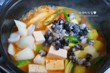 우렁된장찌개, 다양한 재료를 넣어서