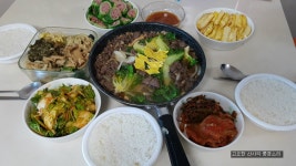 온 가족이 함께 먹은 건강한 식탁