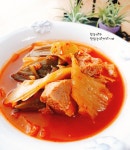 김치찌개 돼지고기 듬뿍~넣고 얼큰하게