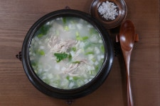 몸보신 닭곰탕 만들기 / 찐한 닭육수의 맛 /닭발육수 사용 몸보신 닭곰탕 만들기 / 찐한 닭육수의 맛 /닭발육수 사용 