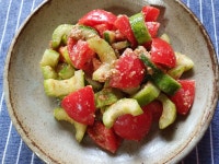 고소하고 상큼한 일본식 오이토마토무침