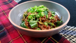 참나물 넣은 오리 주물럭