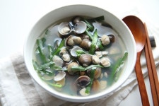 재첩국 해장국이 따로 없는 시원하고 깔끔한 국물 맛!