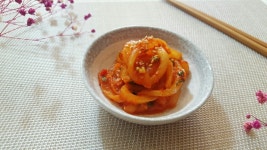 [늙은오이무침 만드는 법]여름철 별미 밑반찬 밥반찬 노각무침 레시피!!