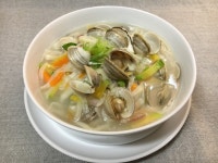 바지락칼국수 바지락과 비슷한 동죽 조개로 시원하게 끓였어요.