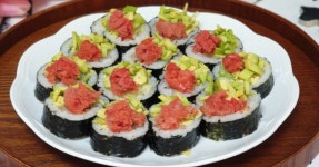 아보카도명란김밥 특별한듯 맛있게~