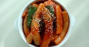 고추장떡볶이 옛날 느낌 밀떡볶이 (조미료 들어가유)