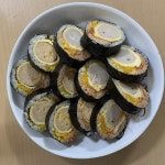 소시지김밥! 소시지를 통으로 넣은 통소시지김밥!