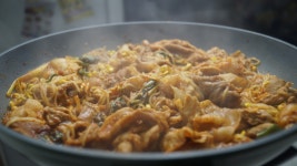 산더미 콩나물 불고기~ 산더미로 쌓으면 맛있지요~