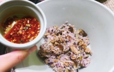 돼지고기 가지밥과 양념장 곁들여서 한끼 뚝딱!