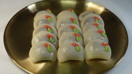 빙수재료 시럽 반죽으로 꽃 바람떡