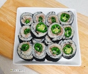 목살대패고기 품은 오이고추김밥 만들기~