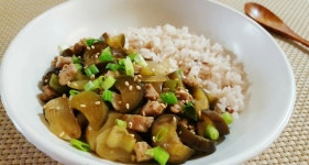 [돼지고기가지덮밥 만드는 법]무더운 여름 입맛 돋우는 한 그릇 밥 요리