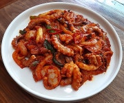[낙지볶음 황금 레시피] / 국물 생기지 않게 양념 듬뿍 뭍은 매콤하게 맛있는 낙지볶음 비법공유해 볼게요~