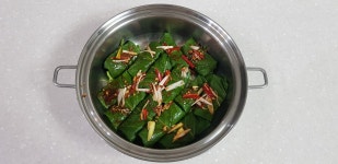 광어 들기름 깻잎조림 광어 들기름 깻잎조림 