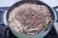 버섯전골 :: 백선, 곤지7호, 순정 넣어 더 맛있는 소고기버섯전골