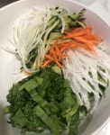 비빔 연어회국수