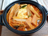 김치 신맛 확! 잡아서 만든 묵은지 김치찌개 레시피