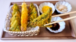 전으로 부치지않고 튀김으로 튀겼더니 대박! 크래미꼬치튀김&깻잎새우튀김 전으로 부치지않고 튀김으로 튀겼더니 대박! 크래미꼬치튀김... 