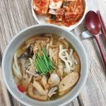 시원한 국물맛이 일품! 유부 어묵우동 레시피 - 국물요리