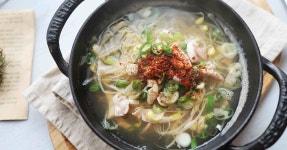 오징어콩나물국밥 지금 계절에 얼큰시원하게 드세요