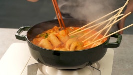 얼큰하게 매운어묵우동 한사발하실래요?