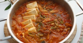 김치찌개 대박집 어떤 비법 재료를 넣을까?