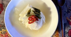 항아리 동치미가 맛있게 익었어요~ 동치미 살얼음 국수 만드는법