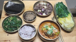 오순도순 정겨운 우리 집 휴일 밥상