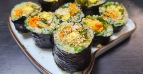 상큼향긋 봄나물김밥 만들기