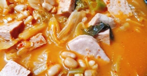 베이키드빈스콩(부대찌개콩)스팸김치찌개!