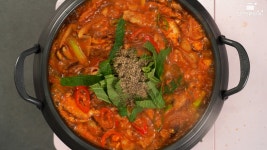 한잔을 부르는 곱창전골