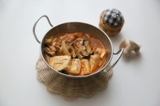 돼지고기김치찌개 (돼지고기 잡내제거방법 김치의 맛을 살린 김치찌개