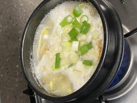 뚝배기 콩나물 황태 해장국 (+수란)